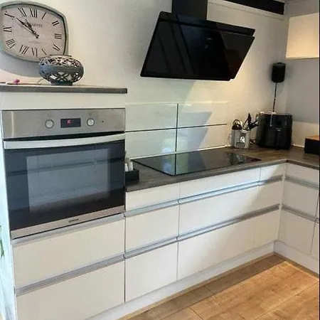 Lovely Spacious In Scenic Area بيت للعطل