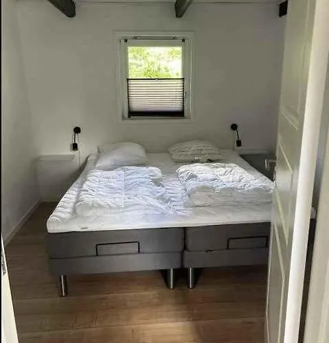 Lovely Spacious In Scenic Area * Logstor